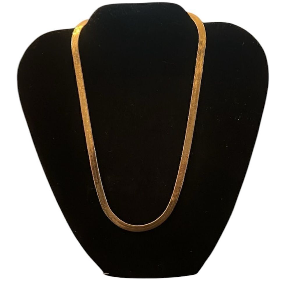 Vintage Park Lane gold tone necklace looks expensive and is well made EVC
